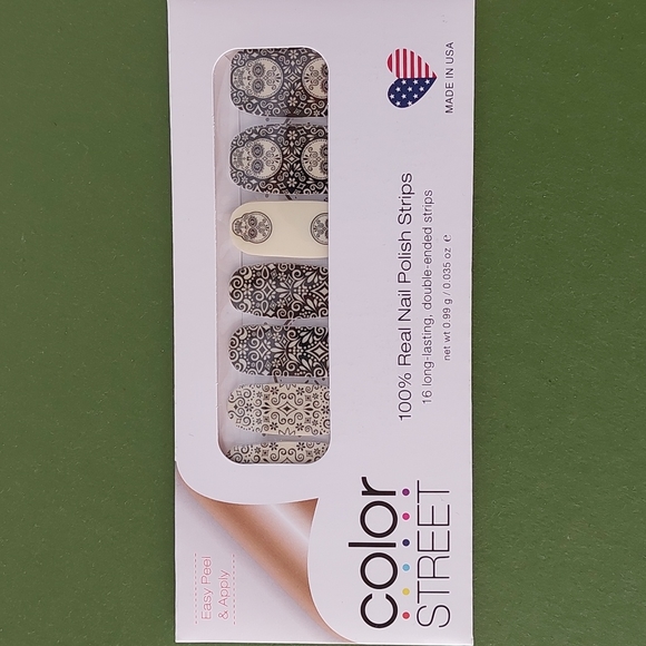 RARE Abra-Cadaver Color Street glow in the dark sugar skulls - Picture 2 of 6